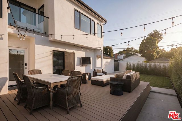 363 22nd Street, Santa Monica, CA 90402