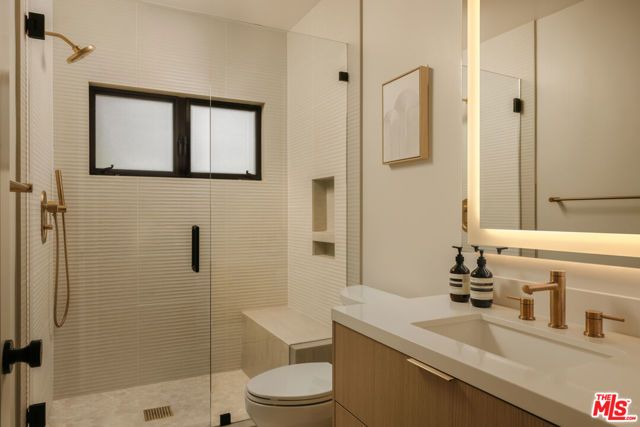 363 22nd Street, Santa Monica, CA 90402