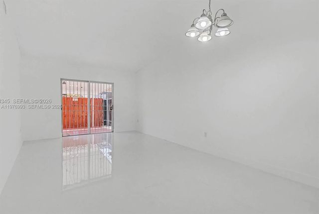 11522 NW 4th Way, Sweetwater, FL 33172