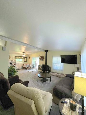 1162 Deep Woods Ln., Kendrick, ID 83537