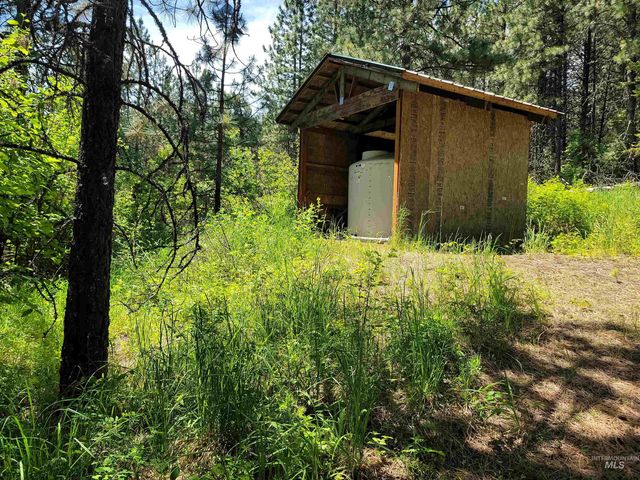 1162 Deep Woods Ln., Kendrick, ID 83537