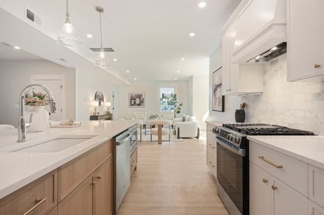 5 Ware Street 2, Boston, MA 02125