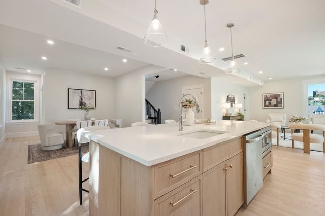 5 Ware Street 2, Boston, MA 02125