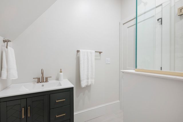 5 Ware Street 2, Boston, MA 02125
