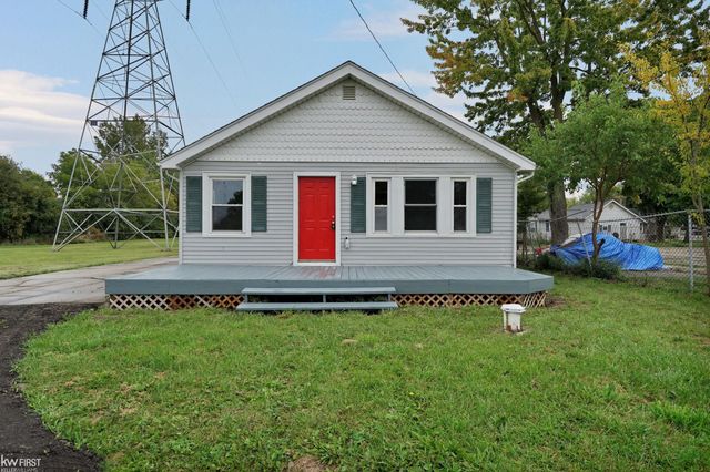 8508 N Saginaw Road, Genesee Twp, MI 48458