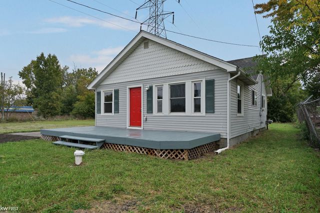 8508 N Saginaw Road, Genesee Twp, MI 48458
