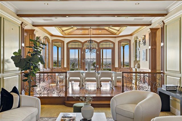 108 Kings Place, Newport Beach, CA 92663