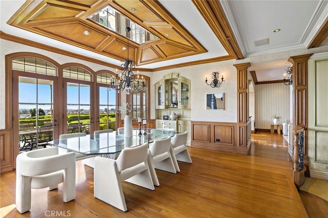 108 Kings Place, Newport Beach, CA 92663
