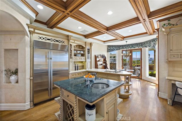 108 Kings Place, Newport Beach, CA 92663