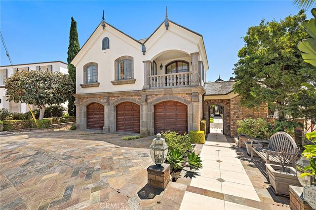 108 Kings Place, Newport Beach, CA 92663