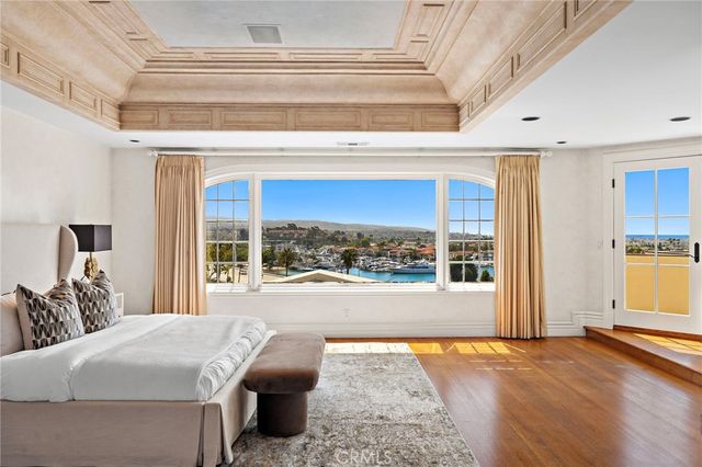 108 Kings Place, Newport Beach, CA 92663