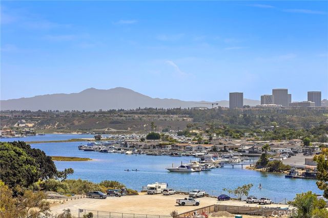 108 Kings Place, Newport Beach, CA 92663
