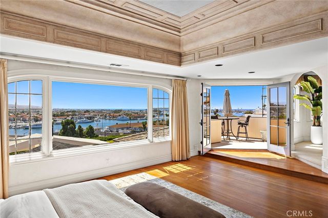 108 Kings Place, Newport Beach, CA 92663