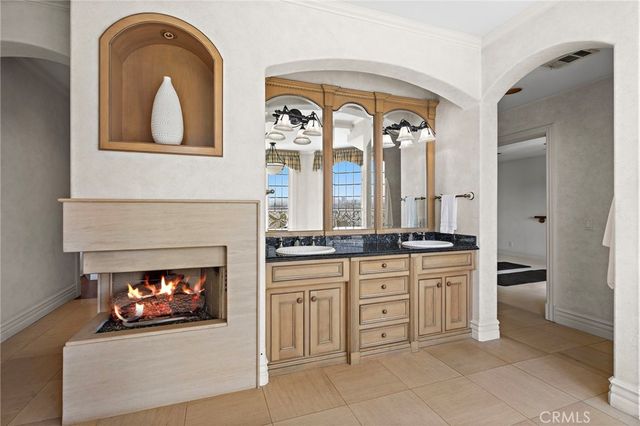 108 Kings Place, Newport Beach, CA 92663