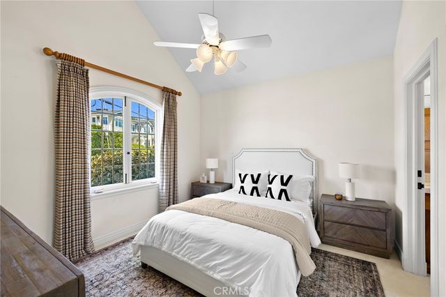 108 Kings Place, Newport Beach, CA 92663