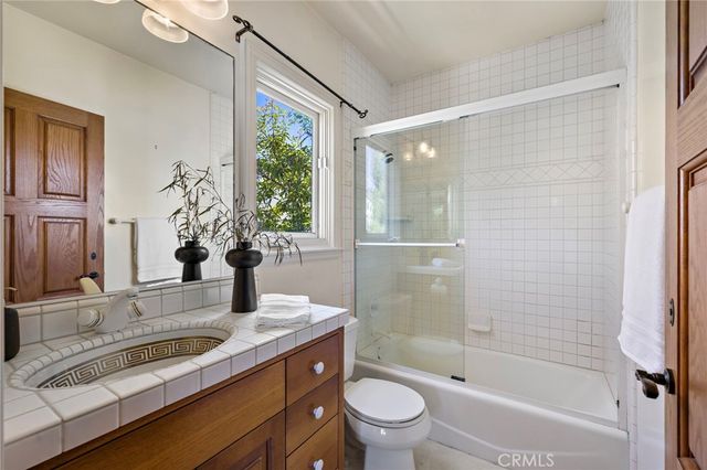 108 Kings Place, Newport Beach, CA 92663