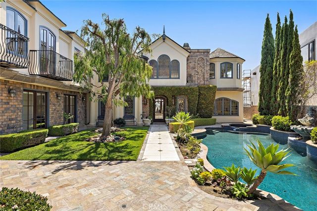 108 Kings Place, Newport Beach, CA 92663