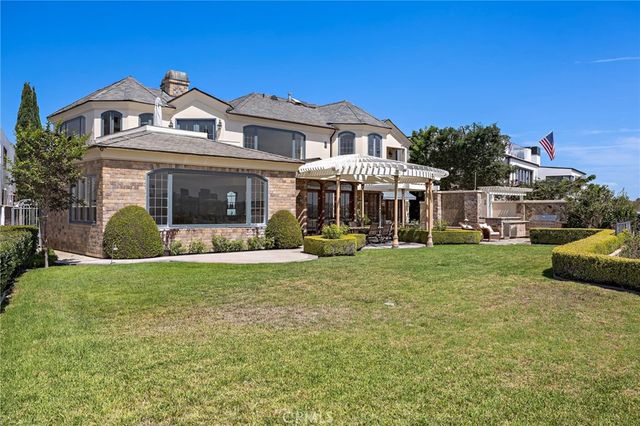 108 Kings Place, Newport Beach, CA 92663