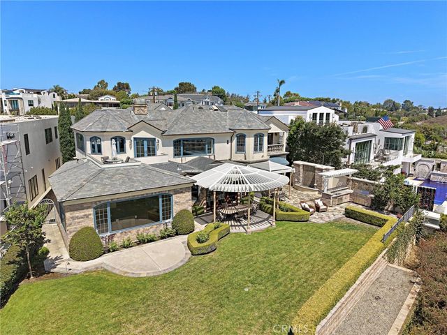 108 Kings Place, Newport Beach, CA 92663