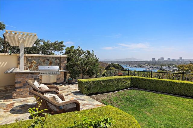 108 Kings Place, Newport Beach, CA 92663