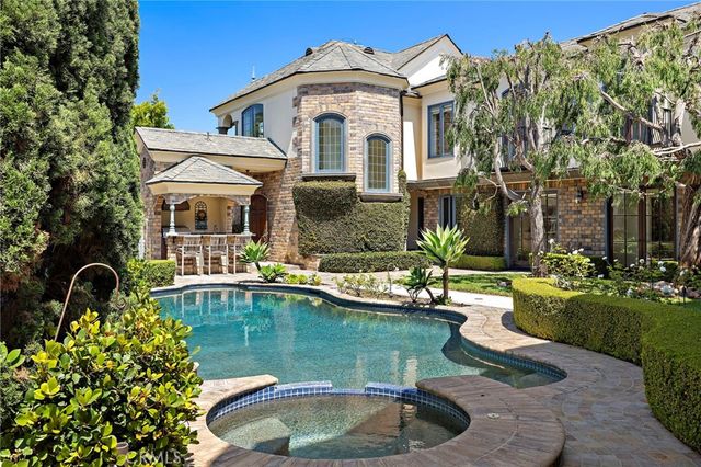108 Kings Place, Newport Beach, CA 92663