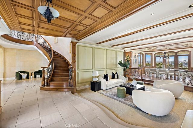 108 Kings Place, Newport Beach, CA 92663
