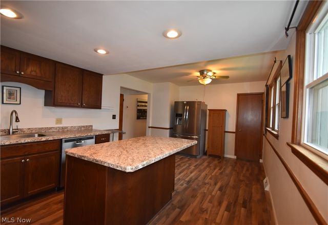 888 Edenridge Drive, Boardman, OH 44512