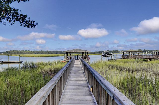 25 Clifton Dr, Okatie, SC 29909