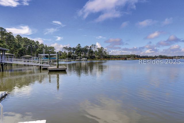 25 Clifton Dr, Okatie, SC 29909