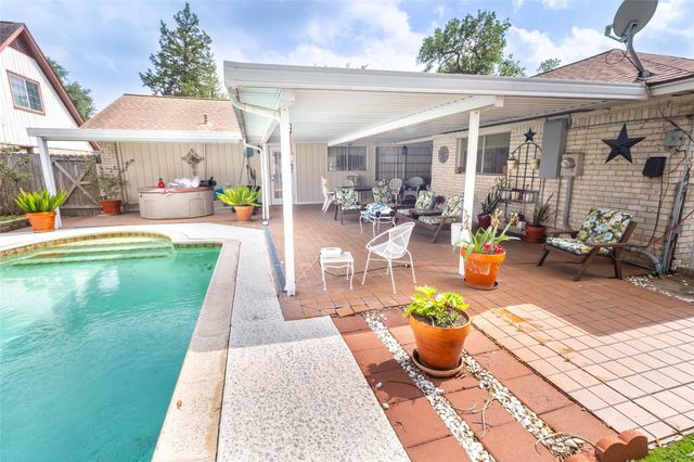 14507 Duncannon Drive, Houston, TX 77015