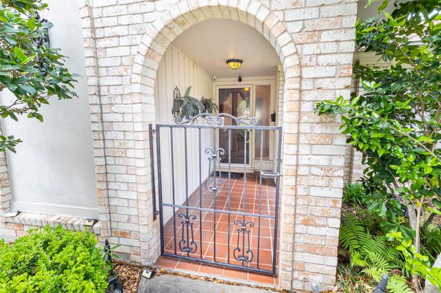 14507 Duncannon Drive, Houston, TX 77015