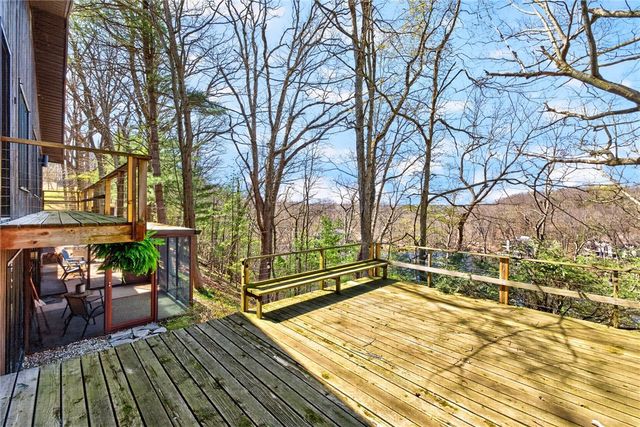 1 Lacoma Lane, Perinton, NY 14534