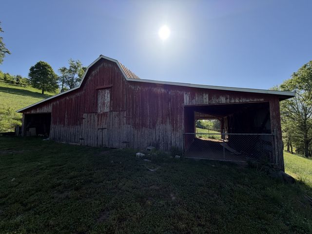 5170 Steam Mill Hollow Road, Williamsport, TN 38487