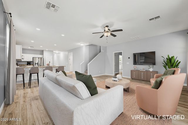 2318 W ALICIA Drive, Phoenix, AZ 85041