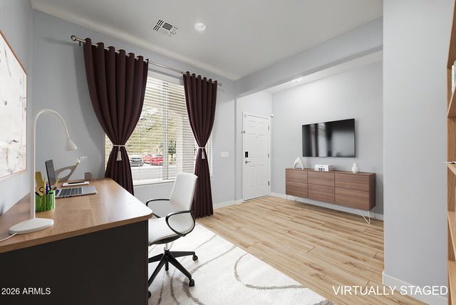 2318 W ALICIA Drive, Phoenix, AZ 85041