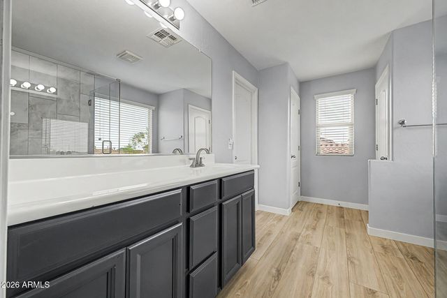 2318 W ALICIA Drive, Phoenix, AZ 85041