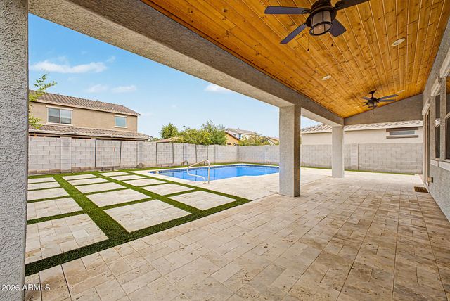 2318 W ALICIA Drive, Phoenix, AZ 85041