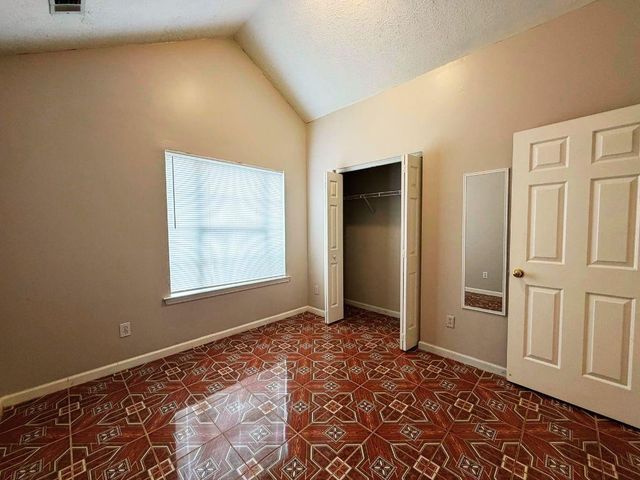 5410 Twin Lakes Drive, Atlanta, GA 30349