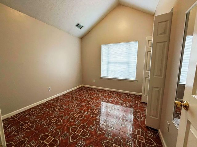 5410 Twin Lakes Drive, Atlanta, GA 30349