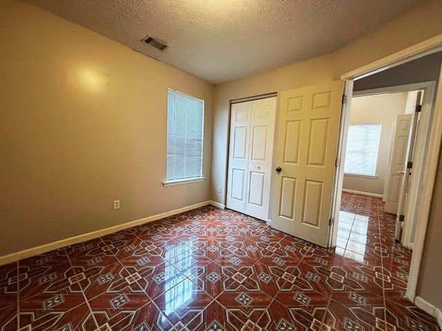 5410 Twin Lakes Drive, Atlanta, GA 30349