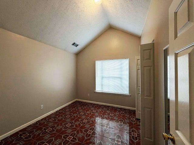 5410 Twin Lakes Drive, Atlanta, GA 30349