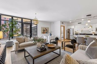 215 10th Avenue S 411, Minneapolis, MN 55415