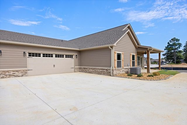 90 Maddox Lane, Chatsworth, GA 30705