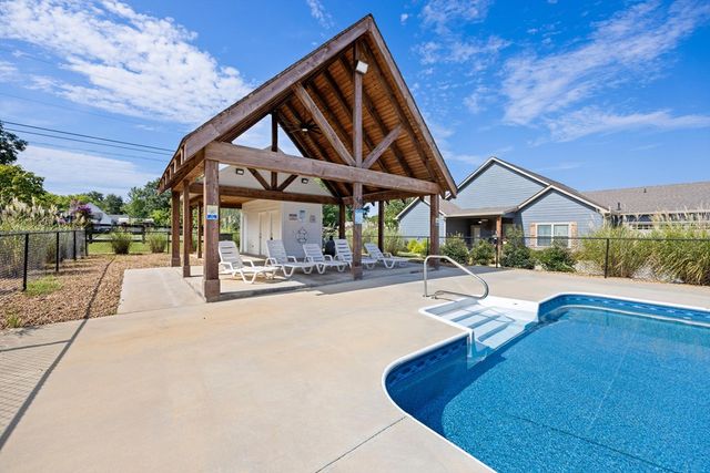 90 Maddox Lane, Chatsworth, GA 30705