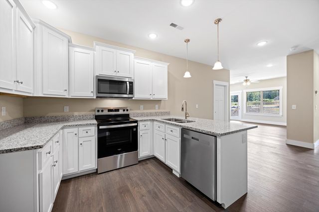 90 Maddox Lane, Chatsworth, GA 30705