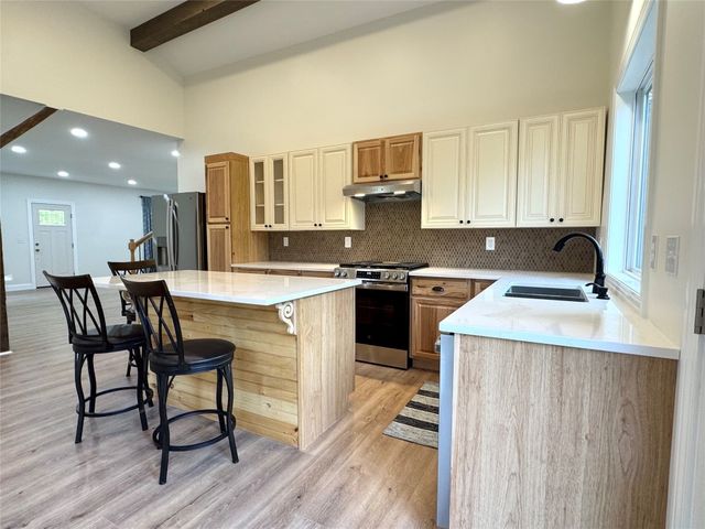 240 WATERFORD Street, Edinboro, PA 16412