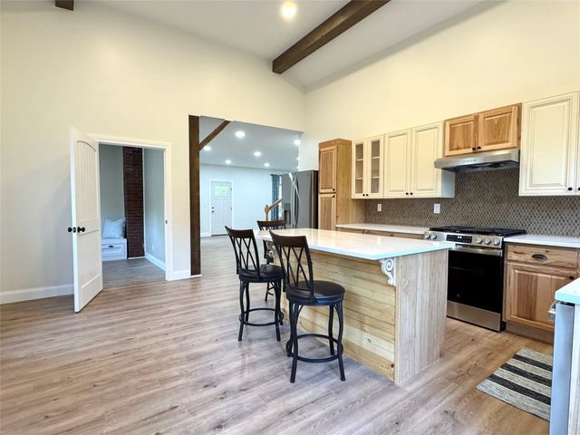 240 WATERFORD Street, Edinboro, PA 16412