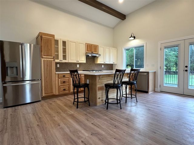 240 WATERFORD Street, Edinboro, PA 16412