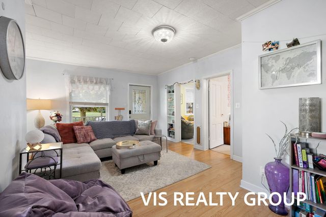 508 Monroe Avenue, Grand Haven, MI 49417