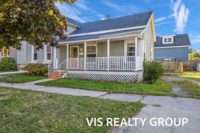 508 Monroe Avenue, Grand Haven, MI 49417